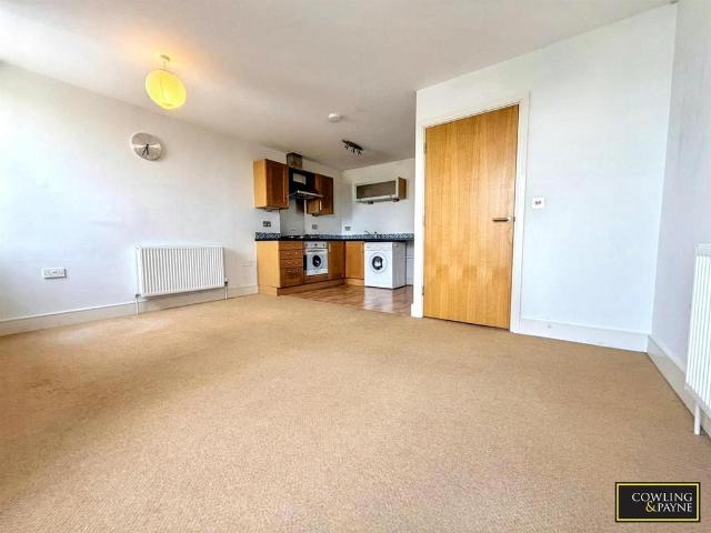 Flat for sale in Wickford