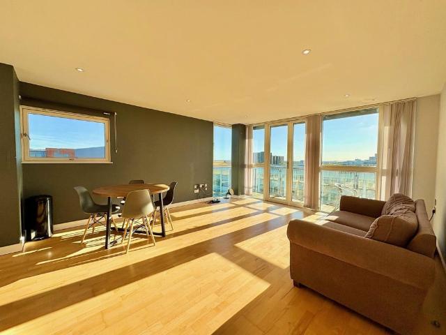 Flat for sale in Milton Keynes