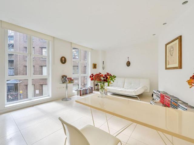 Flat for sale in Blackfriars, Lyons
