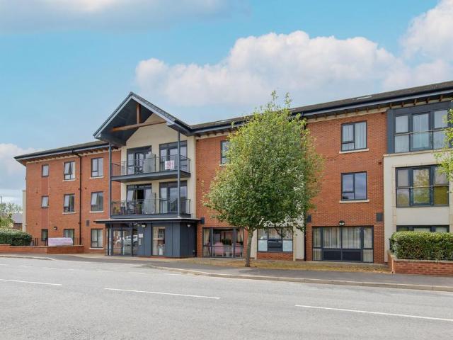 Flat for sale in Helsby, Alvanley