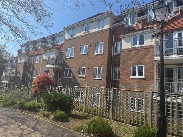 Flat for sale in Firepool, Rumwell