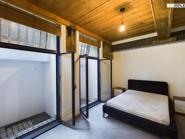Flat for sale in City Centre, Georgia