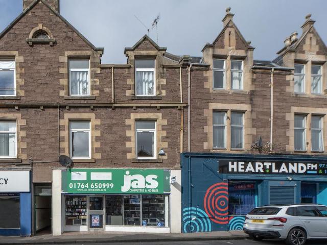 Flat for sale in Crieff, Scotland
