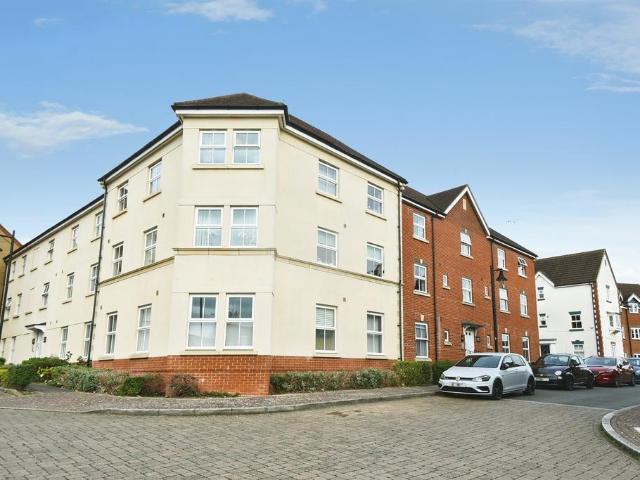 Flat for sale in Redhouse, Abbey Mead