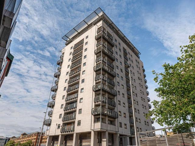 Flat for sale in Crockherbtown, Falcon Lodge