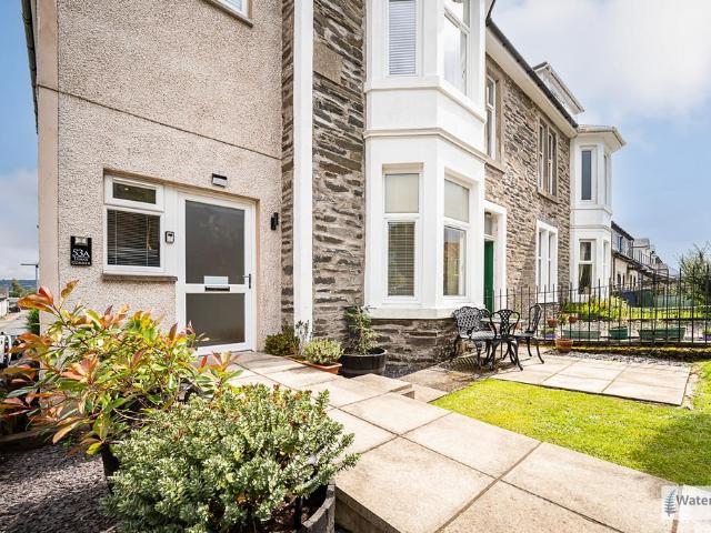 Flat for sale in Dunoon, Scotland
