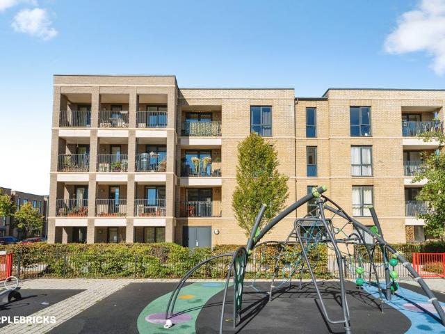 Flat for sale in South Trumpington, South Cambridgeshire