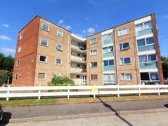 Flat for sale in Greater London