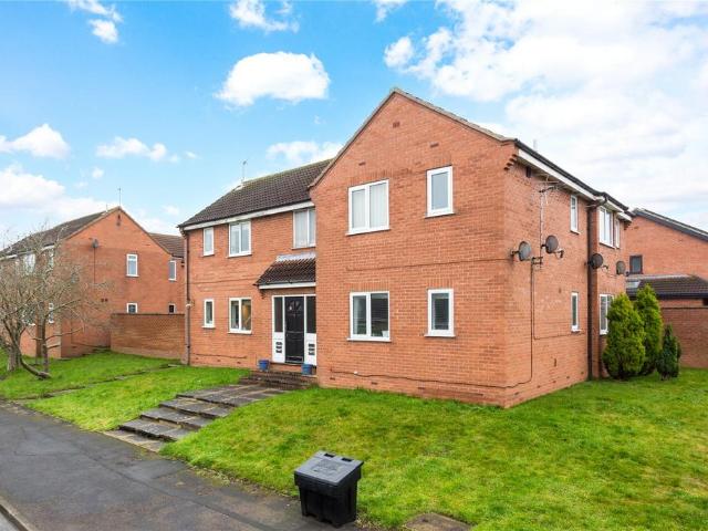 Flat for sale in Strensall, York