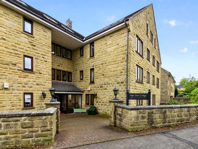 Flat for sale in Harlow, Harrogate