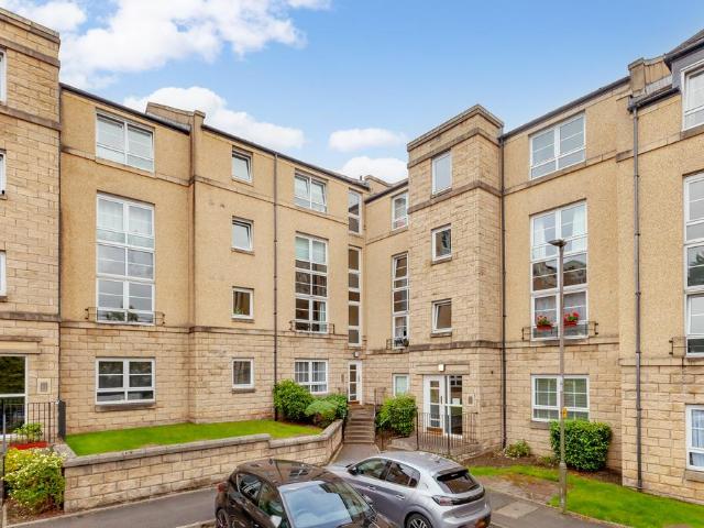 Flat for sale in Redhall, Scotland