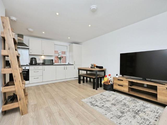 Flat for sale in Postwick, Broadland