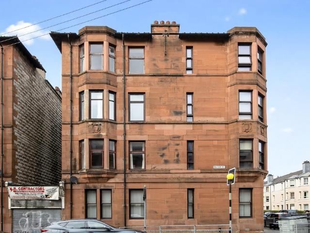 Flat for sale in Govanhill, Scotland