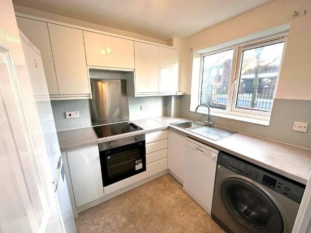 Flat for sale in Lower Edmonton, Edmonton