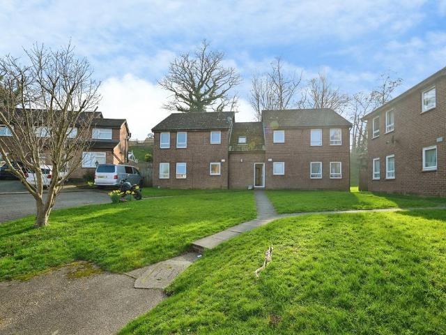 Flat for sale in Downswood, Midway