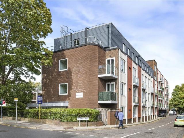 Flat for sale in London Borough of Bromley, Greater London