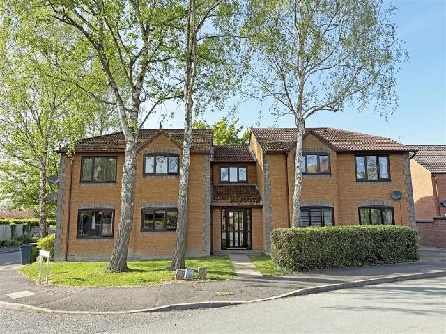 Flat for sale in Gains Park, Frankwell