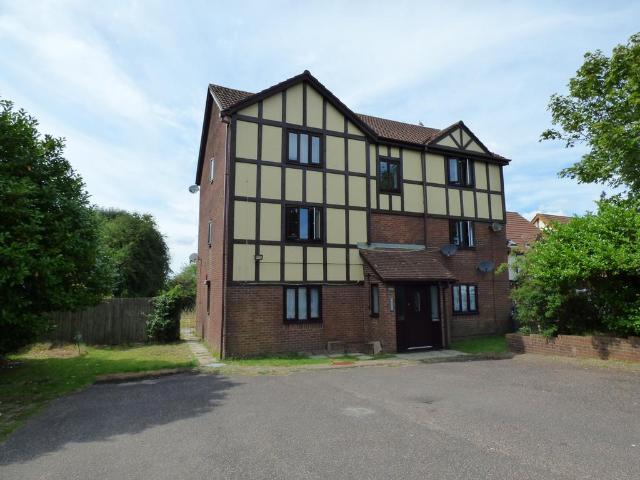 Flat for sale in Nangreaves, Wales