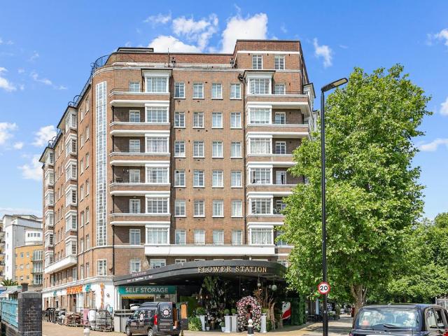 Flat for sale in Marylebone, Greater London