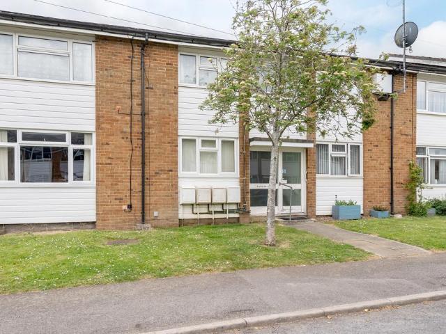Flat for sale in Pachesham Park, Surrey