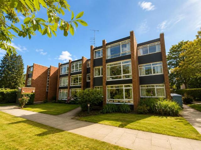 Flat for sale in Broadheath, Trafford Park