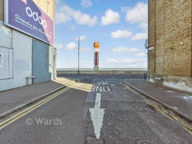 Flat for sale in Cliftonville West, Acol