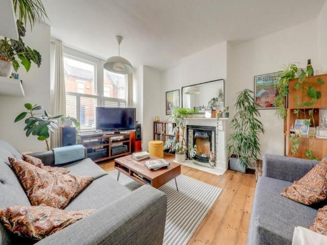Flat for sale in London Borough of Lewisham, Greater London