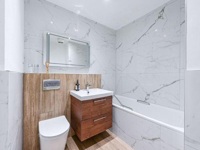 Flat for sale in London Borough of Lewisham, Greater London