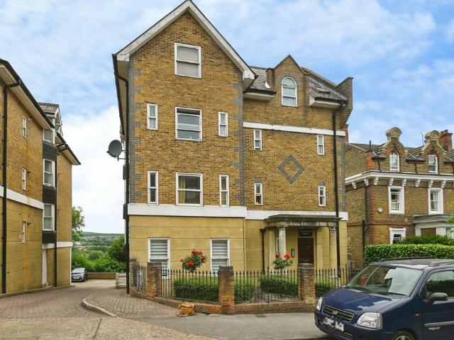 Flat for sale in Troy Town, Rochester