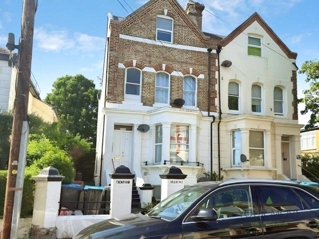 Flat for sale in St. Lawrence, Acol