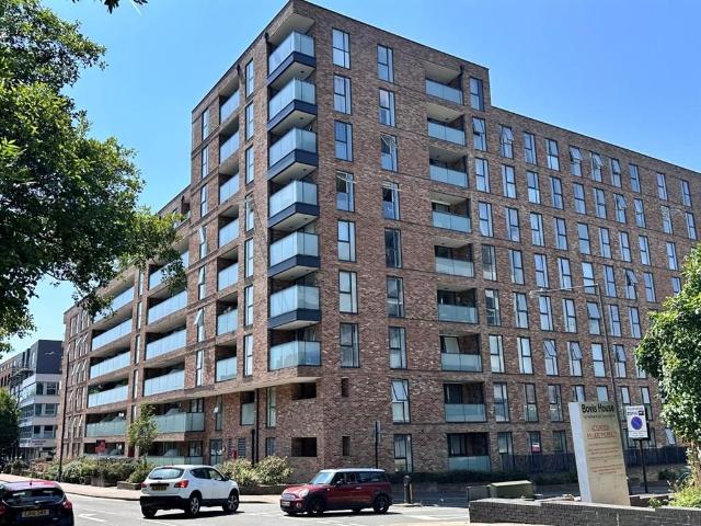Flat for sale in South Harrow, Greater London