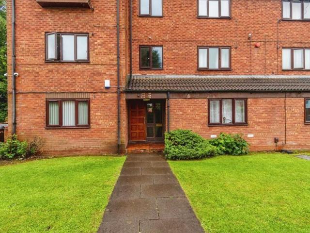 Flat for sale in West Midlands
