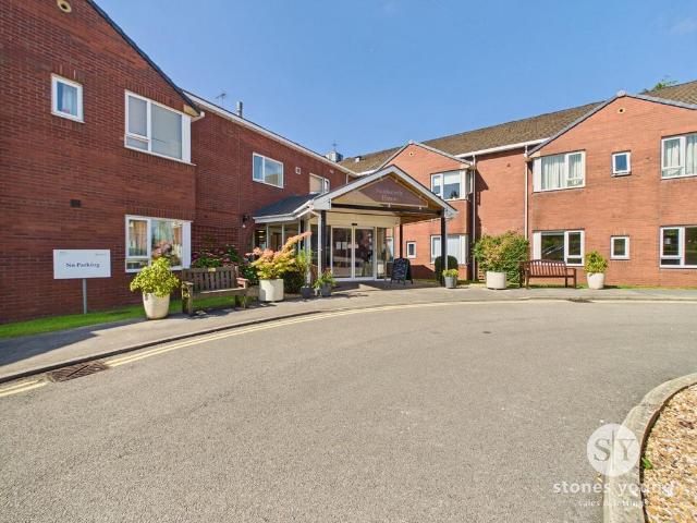 Flat for sale in Beardwood, Blackburn