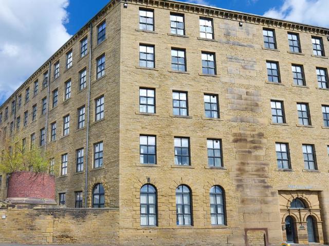 Flat for sale in Boothtown, Halifax