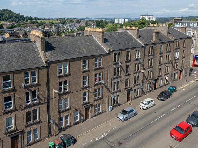 Flat for sale in Law, Scotland