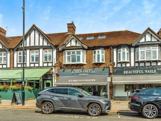 Flat for sale in London Borough of Croydon, Sanderstead