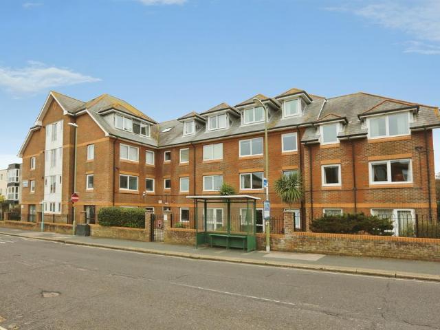Flat for sale in Lee-on-the-Solent, Middlecroft