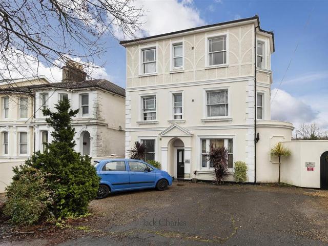 Flat for sale in St James, Sandown Park