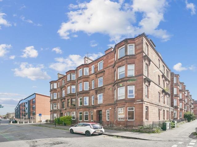 Flat for sale in North Kelvinside, Glasgow