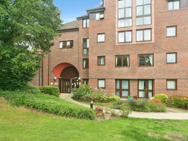 Flat for sale in Colwyn Bay