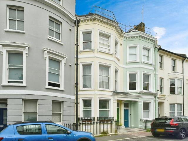 Flat for sale in Kemptown, Brighton & Hove