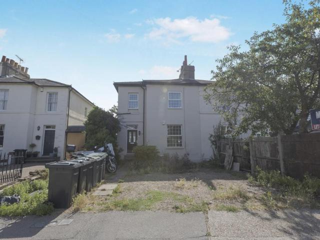 Flat for sale in Whitehill, Hamerton