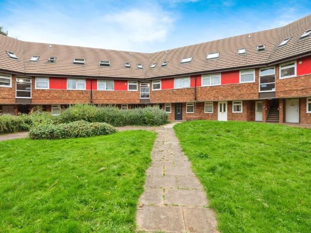 Flat for sale in Poplars, Shephall