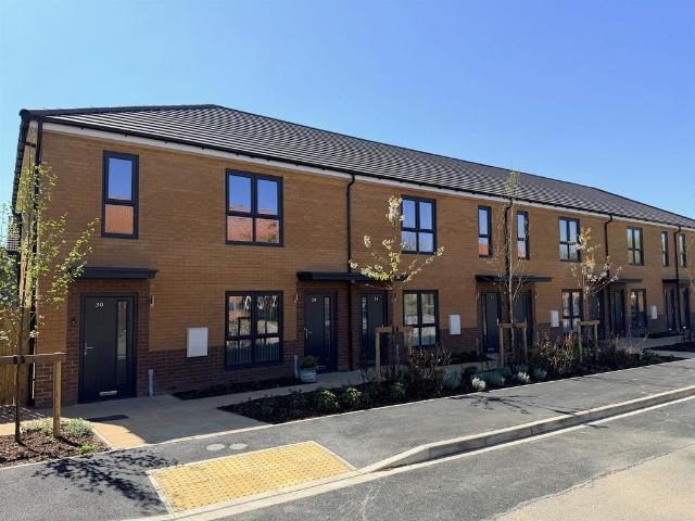 Flat for sale in Bell Farm, High Field