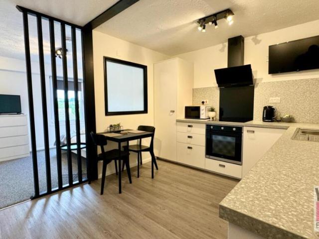 Flat for sale in Folkestone