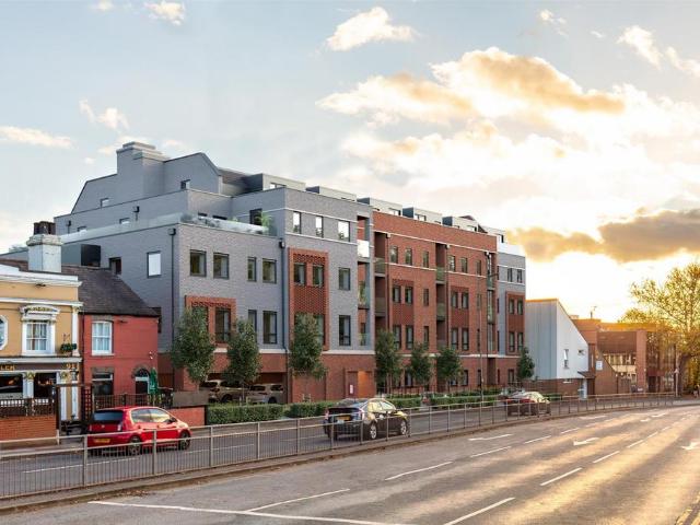Flat for sale in Reading