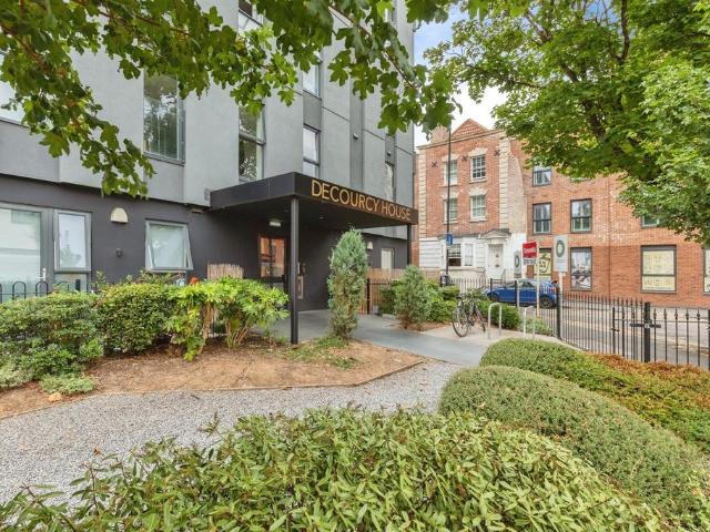 Flat for sale in Broadmead, Feckenham