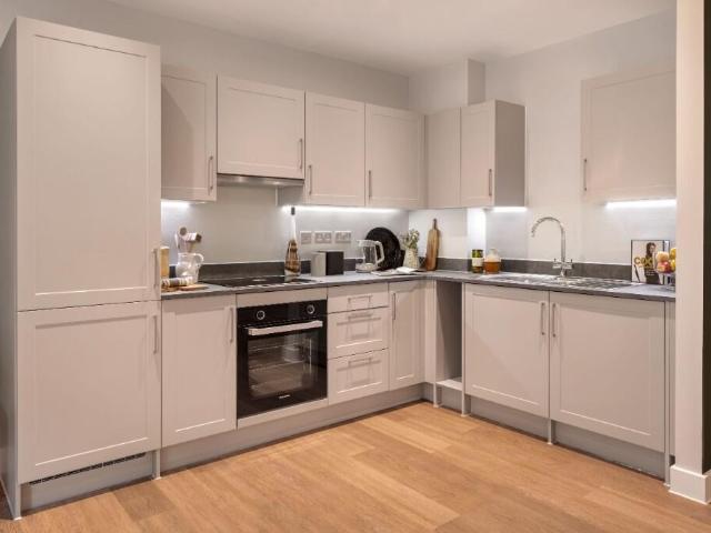 Flat for sale in Milton Keynes