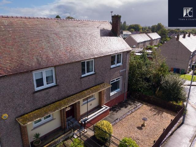 Flat for sale in Milton Of Campsie, Scotland
