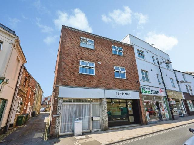 Flat for sale in Binstead, Ryde